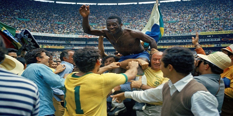 Cầu thủ nổi tiếng nhất thế giới Pele